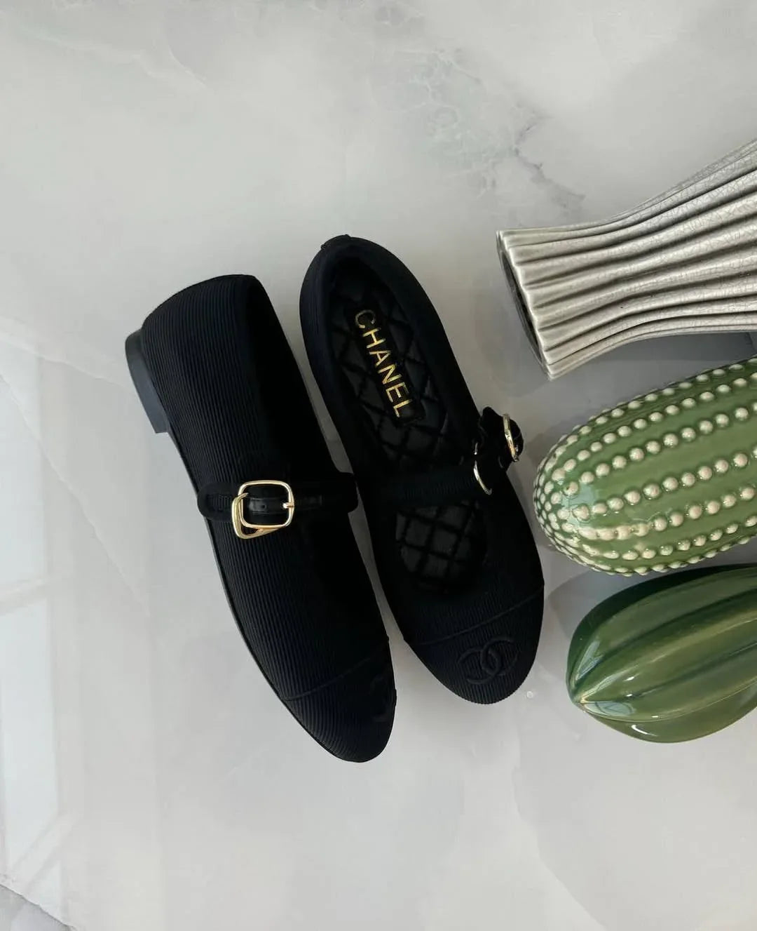 Classic Flat Shoes - Faizah Outlet