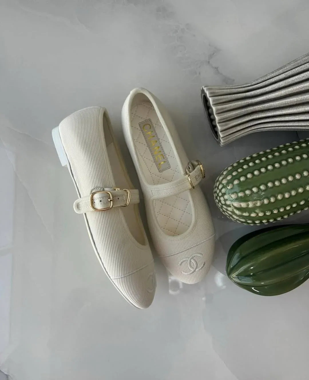 Classic Flat Shoes - Faizah Outlet